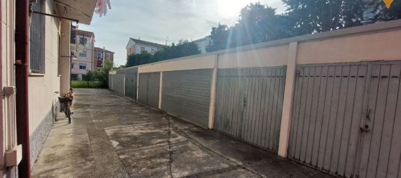 3غرفة شقة في Ferrara, Italy رقم 227057 44