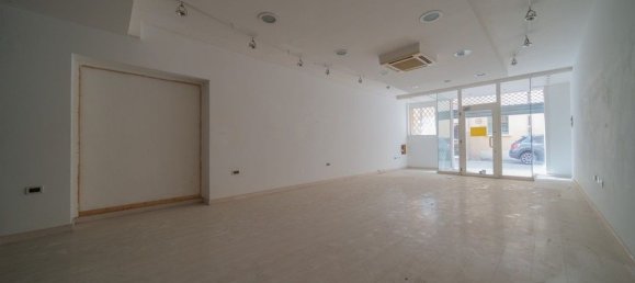 Propriété commerciale à Cesena, Italy 100m² No. 114550 9