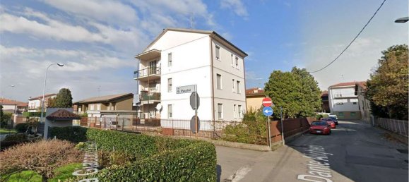 4-salle Appartement à Pontirolo Nuovo, Italy No. 182828 34