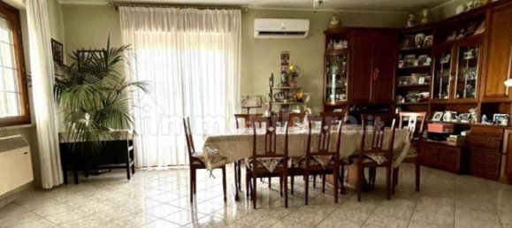 3 bedrooms Villa in Ortona, Italy No. 316501 2