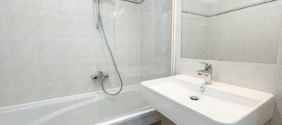 2 rooms Apartment in Hernals, Austria No. 185595 8