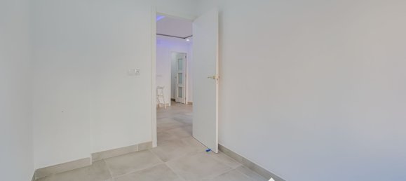 3 bedrooms Apartment in Santa Coloma de Gramenet, Spain No. 168020 34