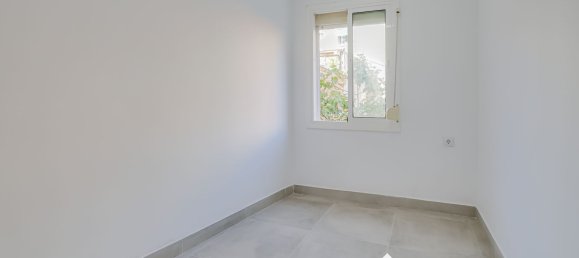 3 bedrooms Apartment in Santa Coloma de Gramenet, Spain No. 168020 24