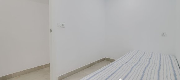 3 bedrooms Apartment in Santa Coloma de Gramenet, Spain No. 168020 22