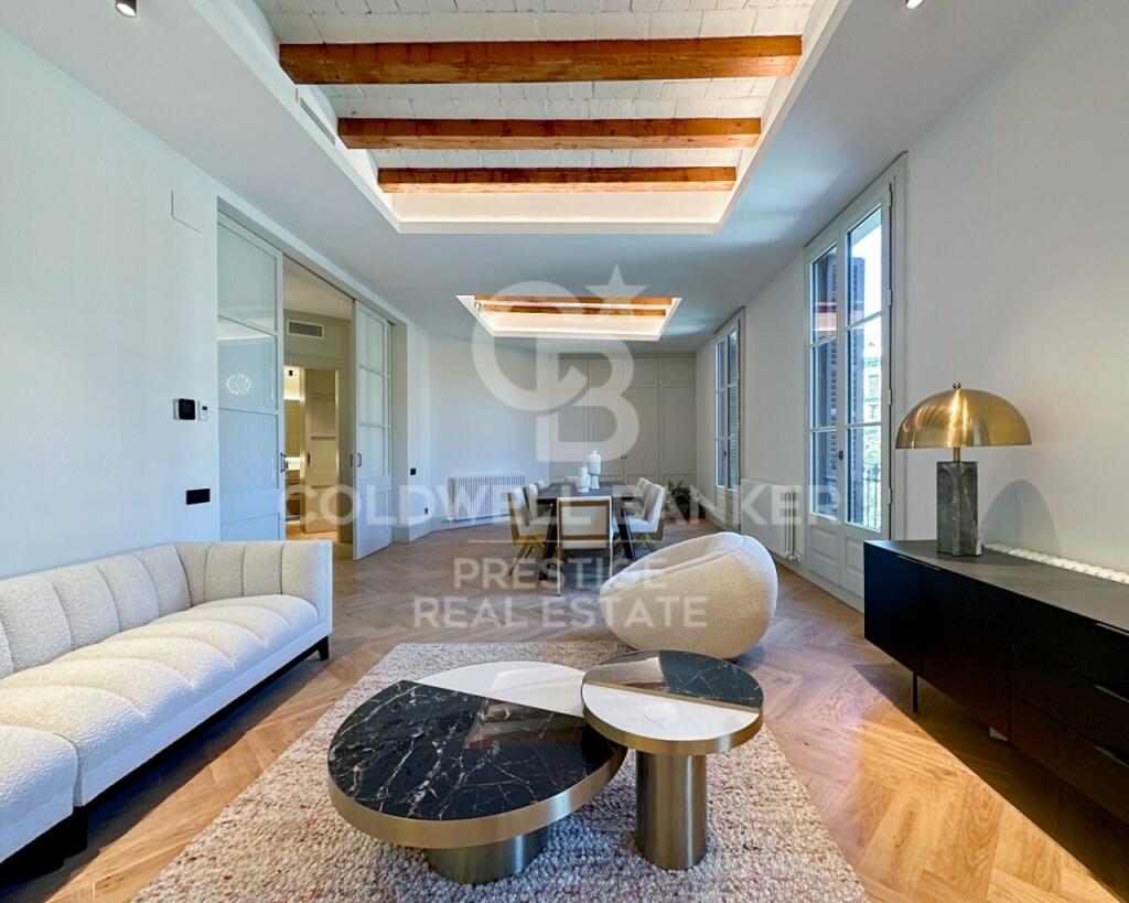 Apartamento T4 em Eixample, Spain N.º 86196