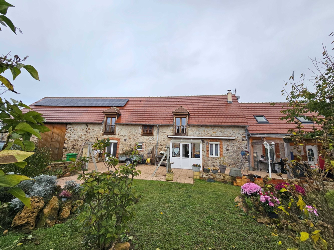 Casa T4 em Genouilly, France N.º 94263