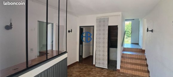 3 bedrooms House in Yonne, France No. 353304 2