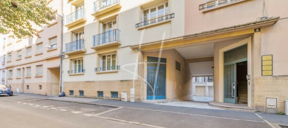 Apartamento de 2 dormitorios en Metz, France No. 212715 2