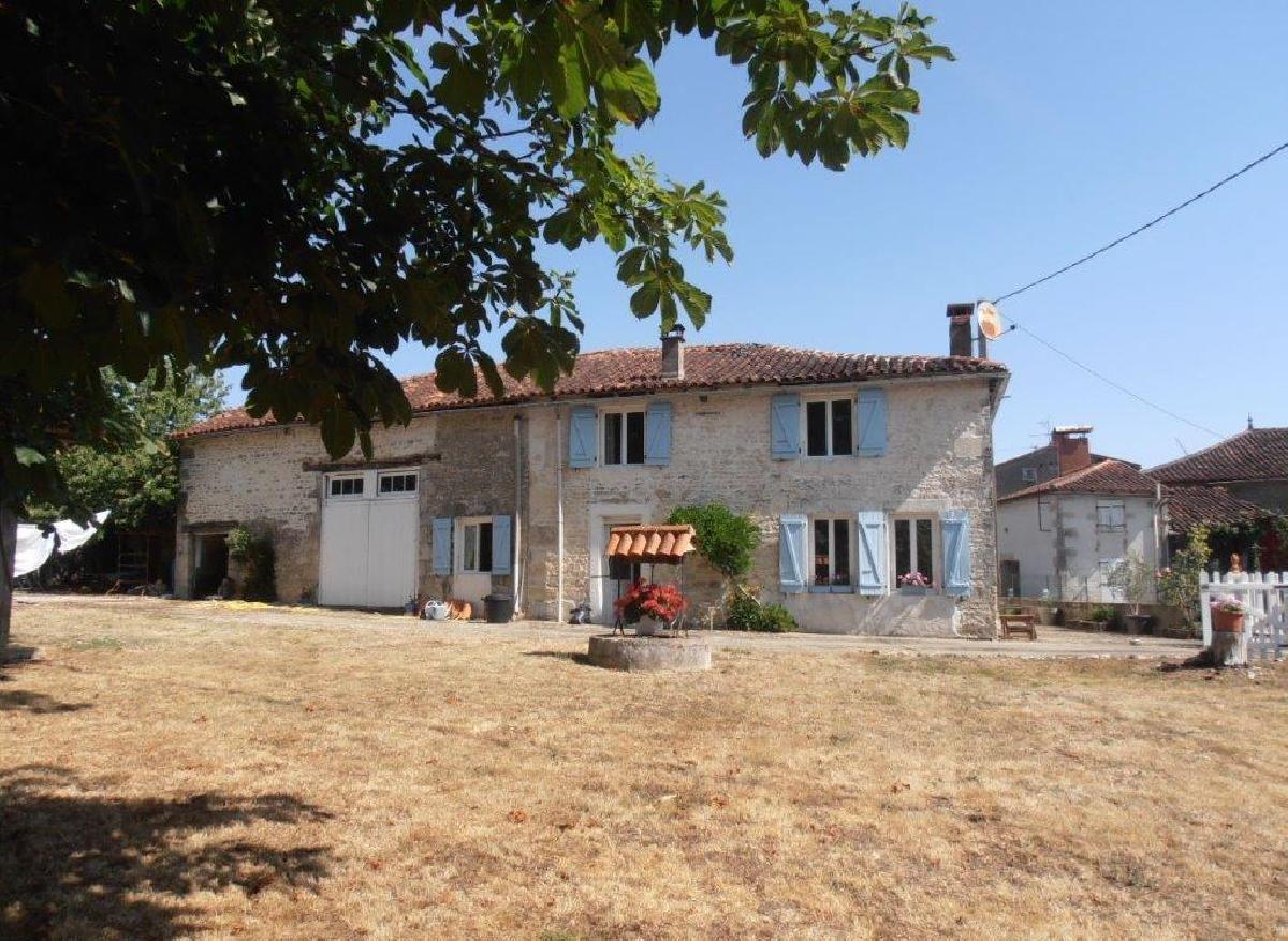 4 bedrooms Castles in Charente, France No. 308515