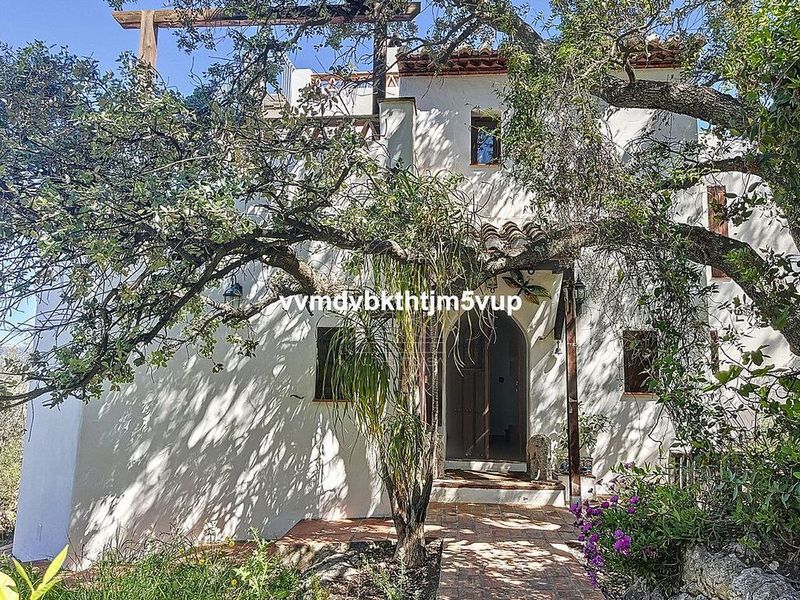 Дом с 4 спальнями в Комарес, Испания № 224679