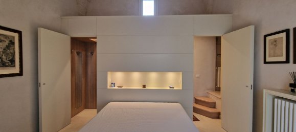 Дом с 5 комнатами в Maglie, Италия № 130930 14