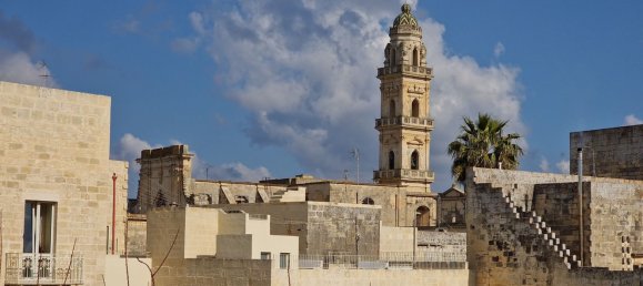 Дом с 5 комнатами в Maglie, Италия № 130930 23