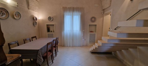 Дом с 5 комнатами в Maglie, Италия № 130930 2