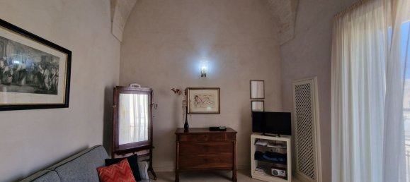 Дом с 5 комнатами в Maglie, Италия № 130930 11