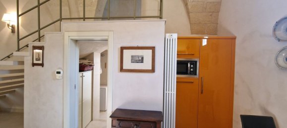 Дом с 5 комнатами в Maglie, Италия № 130930 6