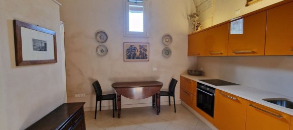 Дом с 5 комнатами в Maglie, Италия № 130930 5