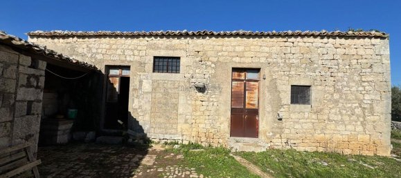 Casa de 3 habitaciónes en Modica, Italy No. 237731 10
