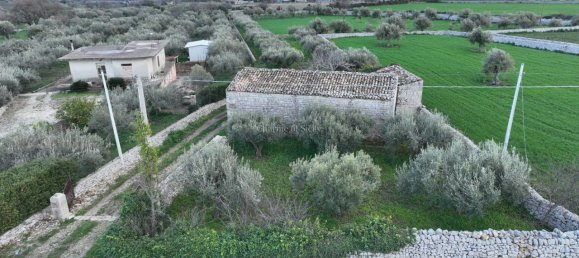 Casa de 3 habitaciónes en Modica, Italy No. 237731 11