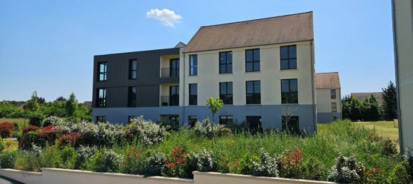  عقار تجاري في La Chapelle-en-Serval, France 72متر مربع رقم 87863 2