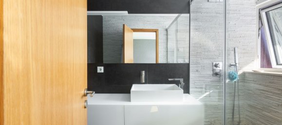 Дуплекс с 3 спальнями в Лиссабон, Португалия № 136809 23