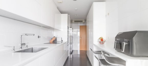 Дуплекс с 3 спальнями в Лиссабон, Португалия № 136809 11