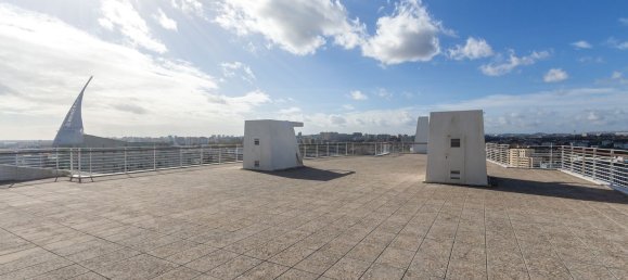 Дуплекс с 3 спальнями в Лиссабон, Португалия № 136809 35