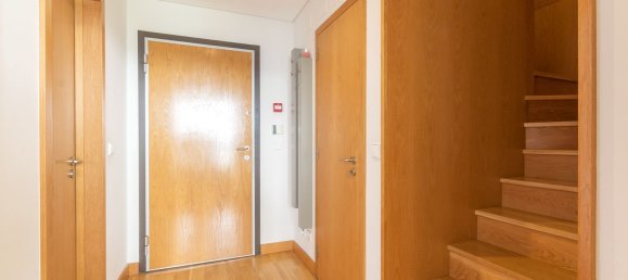 Дуплекс с 3 спальнями в Лиссабон, Португалия № 136809 15