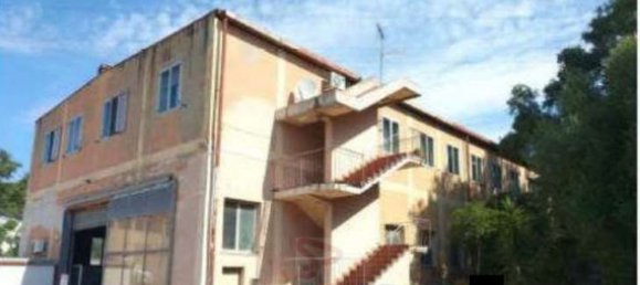 4 rooms Apartment in Piombino, Italy No. 300871 3