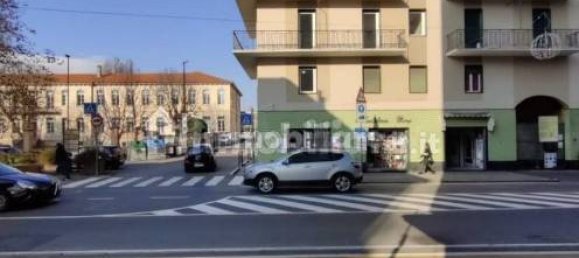 Квартира с 1 спальней в Ивреа, Италия № 90580 4