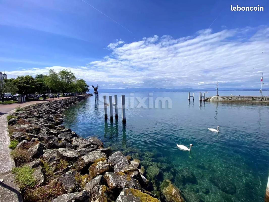 Дуплекс с 3 спальнями в Эвиан-ле-Бен, Франция № 289719