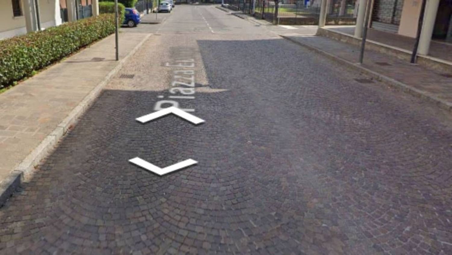 54m² Commercial property in Coccaglio, Italy No. 370555