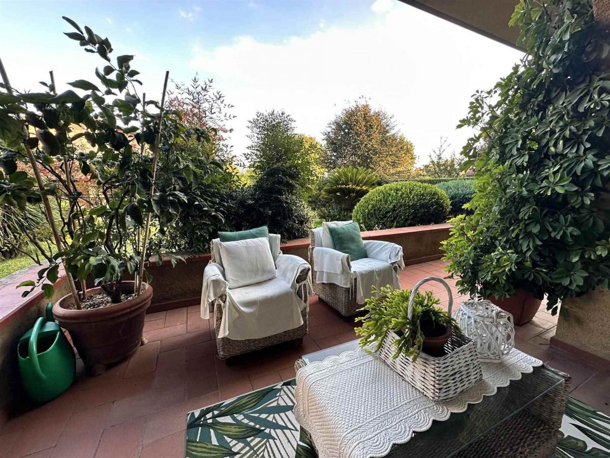 4 bedrooms Villa in Forte dei Marmi, Italy No. 1064