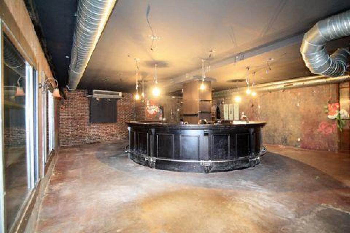 150m² Office in Cannes, France No. 17719