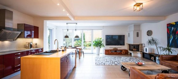 3 rooms House in Cologne, Germany No. 207745 2