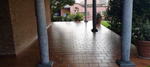 11غرفة فيلا في Muggiò, Italy رقم 4115 2