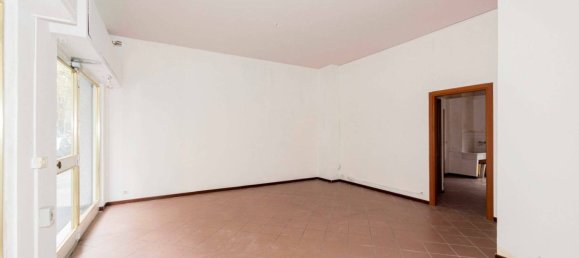 2 rooms Commercial property in Novara, Italy No. 108147 7