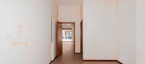 2 rooms Commercial property in Novara, Italy No. 108147 12