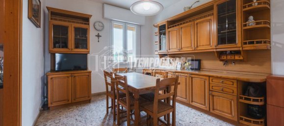 2 bedrooms Apartment in Modena, Italy No. 172802 9