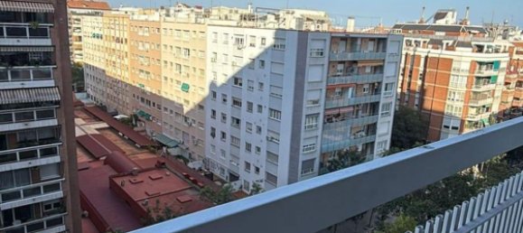 3 bedrooms Apartment in Barcelona, Spain No. 138416 16