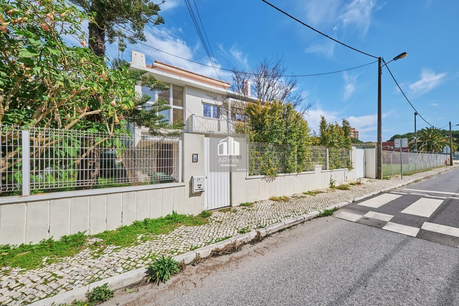 5 bedrooms House in Costa da Caparica, Portugal No. 236882