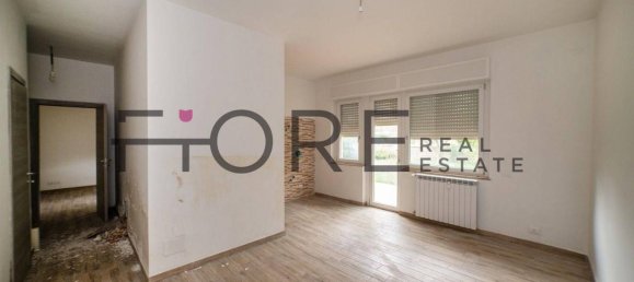 2 rooms Apartment in Rome, Italy No. 37055 14