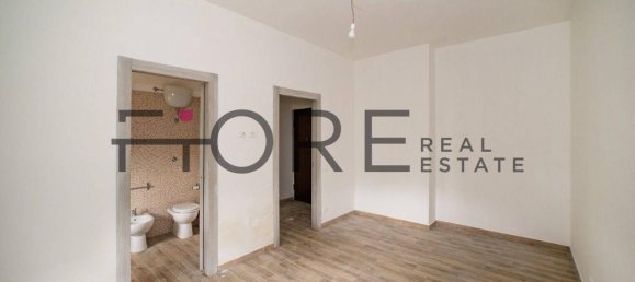 2 rooms Apartment in Rome, Italy No. 37055 11