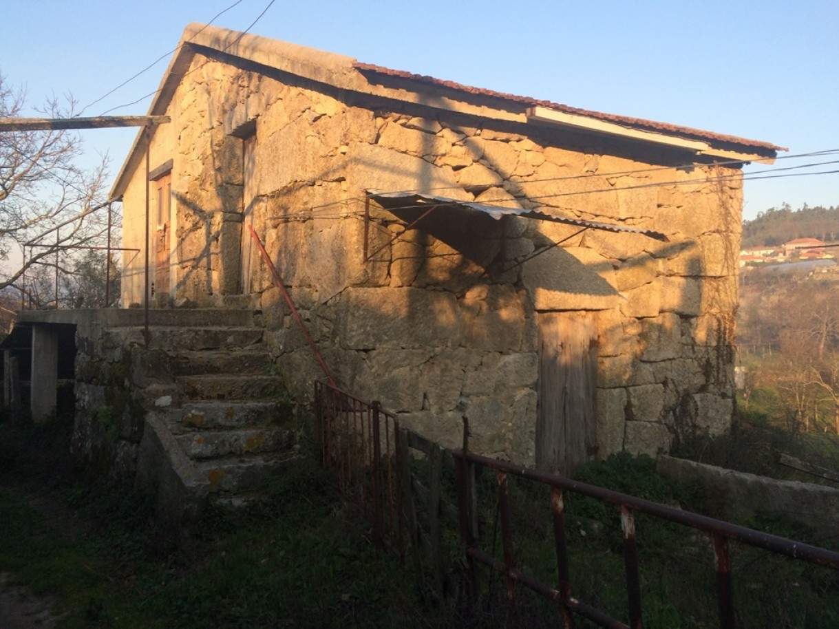  Land in Tarouquela, Portugal No. 56306