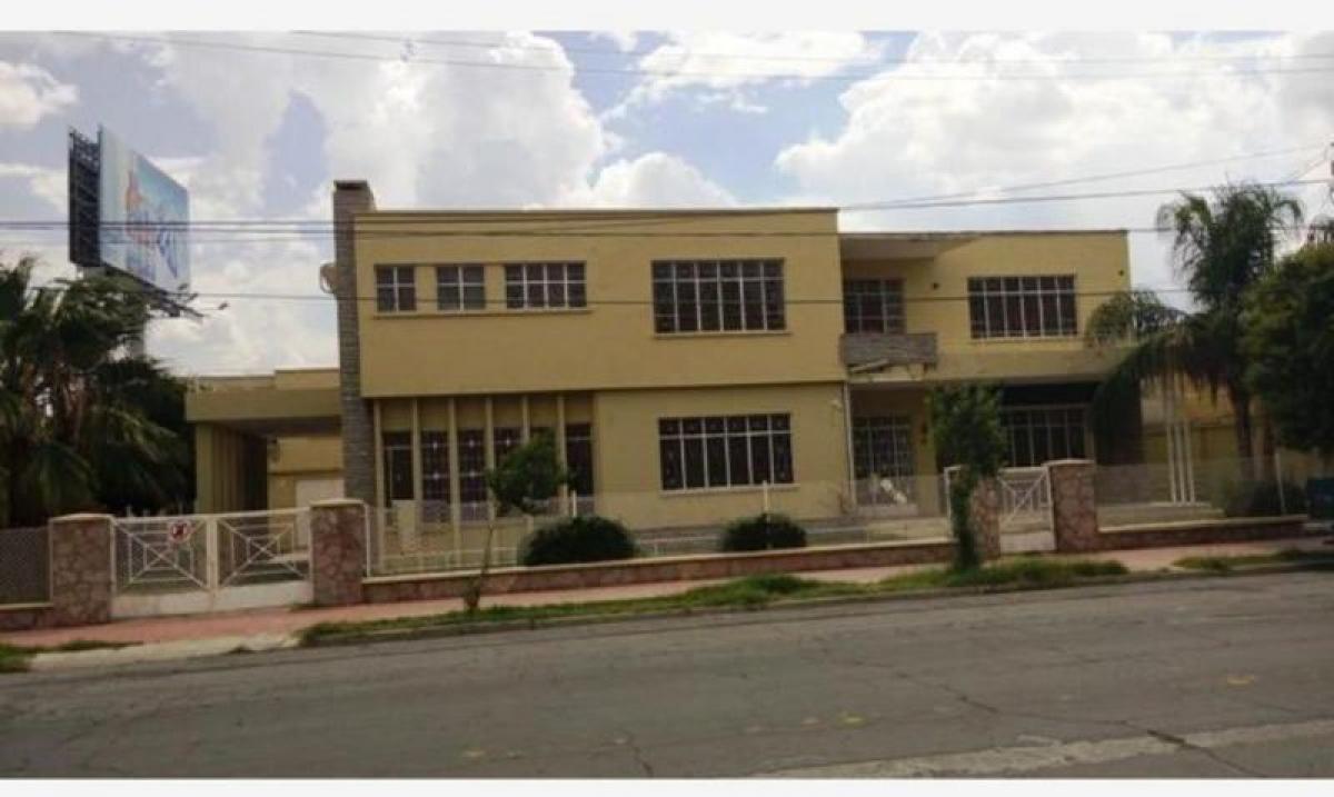 8 bedrooms House in Playa Vicente, Mexico No. 161471