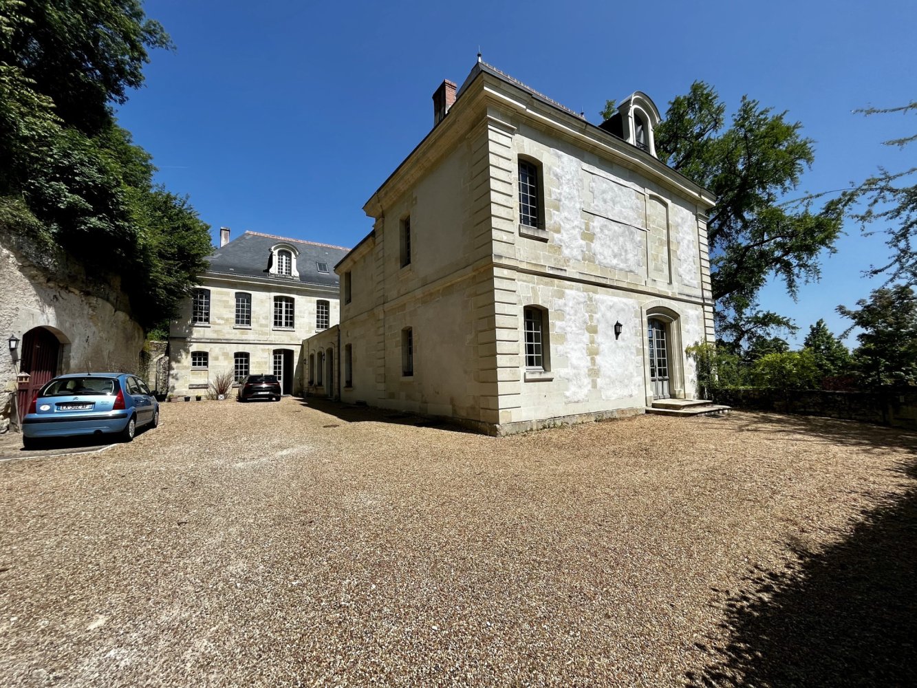 2 chambres Appartement à Cinq-Mars-la-Pile, France No. 97839