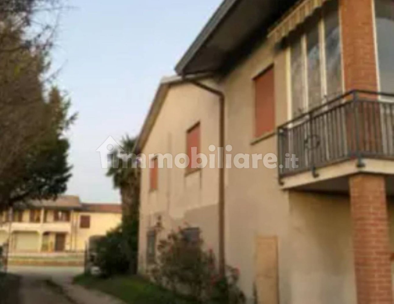 5 rooms House in Nanto, Italy No. 264661