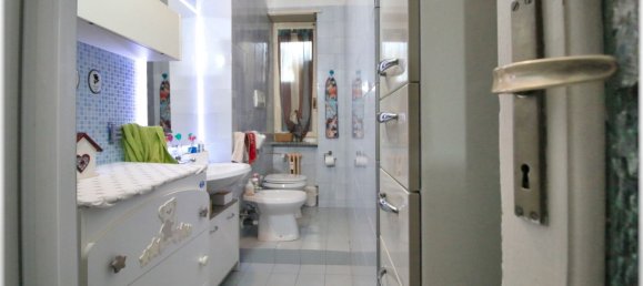 3 rooms Apartment in Turin, Italy No. 211025 31