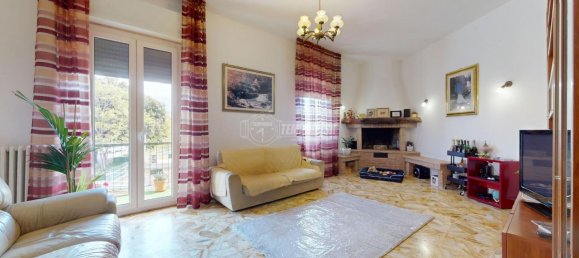 5-Zimmer Wohnung in Pesaro, Italy, Nr. 71000 2