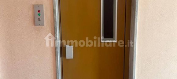 2 bedrooms Apartment in Turin, Italy No. 264105 7