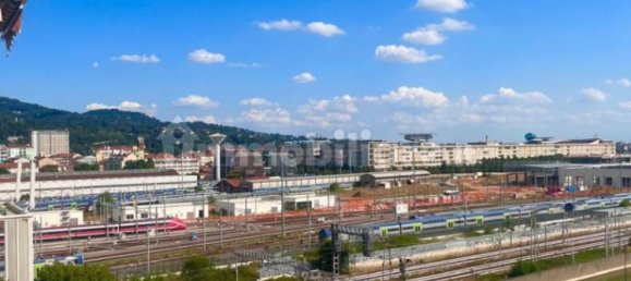 2 bedrooms Apartment in Turin, Italy No. 264105 14